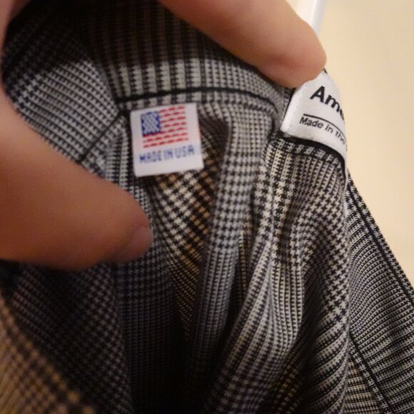 American Apparel Check Circle Skirt in Black and White. Size Extra Small. - Picture 6 of 7